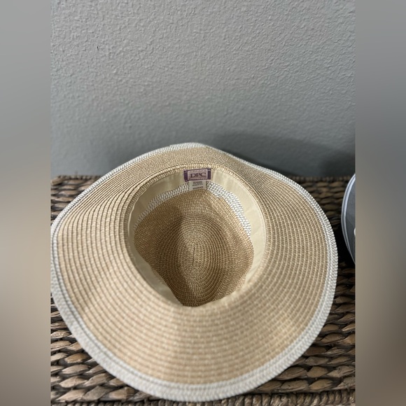 Stylish Tan and White Straw Beach/Pool Hat - Picture 6 of 6
